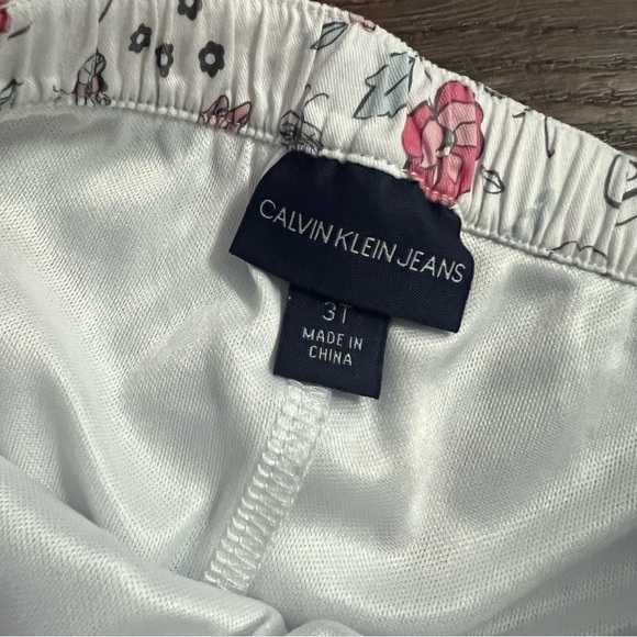 Calvin Klein Jeans Toddler Girls 3T floral butterfly dragonfly skirt - Picture 4 of 10